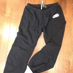 Black roots sweatpants